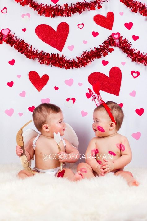 How to take your own Valentines Baby Photoshoot - Coco's Caravan Twins Valentines Day Pictures, Valentines Baby Photoshoot, Picture Valentines, Valentines Baby Photos, Valentines Photos, Valentines Baby, Twin Photography, Valentine Photo Shoot, Foto Newborn