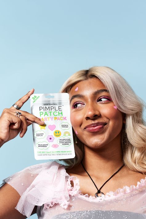 Celebrate your skin with the Pimple Patch Party Pack. Containing 36 assorted patches in a variety of shapes, including hearts, flowers, stars, kisses, smileys & rainbows. Target pimples, but make it cute :) Patch Party, Winter Skincare, Pimple Patches, Pimple Patch, Skin Model, Model Shoot, Winter Skin Care, Happy Skin, Party Pack