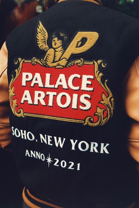 Palace Skateboards Aesthetic, Palace Streetwear, Pubs In London, Logo Design Inspiration Vintage, Graphic Shirt Design, Palace Skateboards, British Pub, Stella Artois, Graphic Shirts