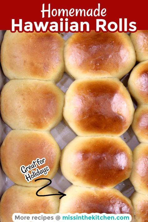 Homemade Hawaiian Rolls are the perfect addition to any family meal. Soft and slightly sweet and so delicious! Homemade Hawaiian Rolls, Hawaiian Bread Rolls, Sweet Hawaiian Rolls, Dinner Rolls Easy, Dinner Roll Recipe, Sweet Dinner Rolls, Dinner Roll, Hawaiian Sweet Rolls, Homemade Rolls