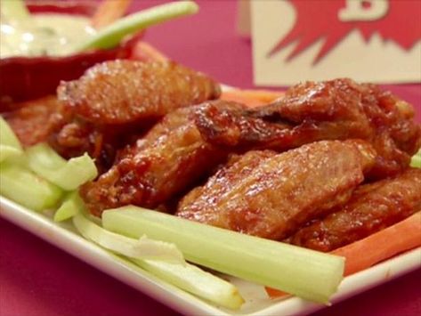 Watch Game Day With Bobby from Food Network Hot Buffalo Wings, Buffalo Chicken Wings Recipe, Wings Food, Buffalo Hot Wings, Wings Recipe Buffalo, Paula Deen Recipes, Buffalo Chicken Wings, Wings Recipe, Bobby Flay