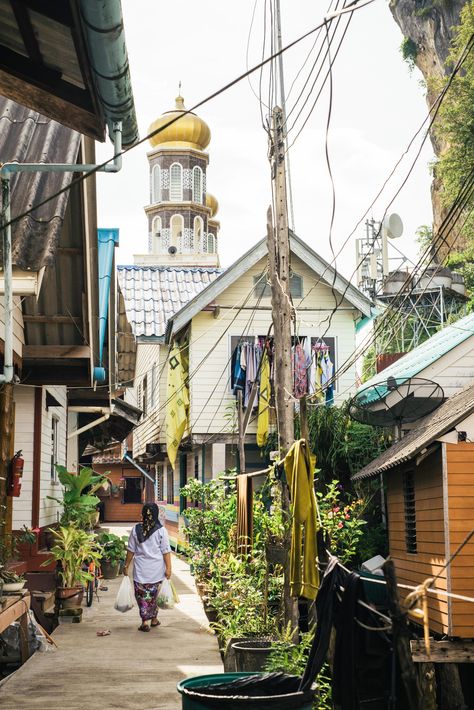 Indonesian Village, Adventure Landscape, Village Photography, Adventure Photos, Fishing Adventure, Stilts, Exploring The World, Fishing Villages, Vacation Hotel