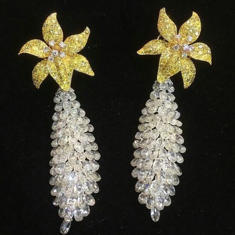 Diamond earrings set in gold with 63.89 ct of briolette white diamonds, and 6.1 ct of vivd yellow diamonds ~ Lotus Arts de Vivre Crazy Rich Asians Jewelry, Willow Jewelry, Jewel Earrings, Gallery Jewelry, Diamond Jewelry Earrings, Extraordinary Jewelry, Crazy Rich Asians, Crazy Rich, Gold Money