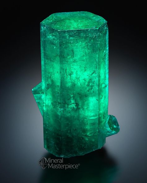 Highly revered for thousands of years, emeralds have a magic and majesty to them that is difficult to put in words. For that matter, emeralds are difficult to capture with the camera. World class Emerald crystals (and gems) from Colombia have a daylight fluorescence caused by the presence of chromium and low concentrations of iron. Vanadium may also play a role. This fluorescent does not get captured by cameras, meaning we can only appreciate them fully by the naked eye. . Emerald - La Pita Mine, Colombia - 7.8cm — . Will Johnson Collection @naturalcreationsllc — Formerly on display at GIA in Carlsbad, CA for three years — Figure 147 in Flawless Beauty — . Credits: #mineralmasterpiece Red Beryl, Mint Green Aesthetic, Names List, Camera World, Mystical Jewelry, Flawless Beauty, Rock Bottom, Rocks And Gems, Gems And Minerals