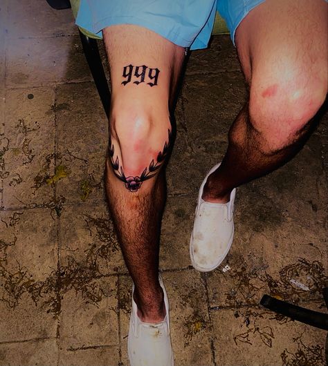 Juice wrld, leg tat, tattoo ideas, knee tat, thigh tat, 999 #tatted #tattoo #999 #legtat 999 Tattoo Above Knee, Tattoos On Knees Men, Guy Tattoos Thigh, 2000 Knee Tattoo, 999 Leg Tattoo, 999 Arm Tattoo, Juice World Tattoo 999 Ideas, 777 Tattoo Above Knee, Minimalist Thigh Tattoos Men