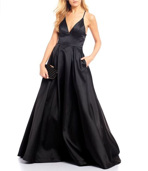 Satin Ballgown, Black Lace Long Sleeve Dress, Dream Prom Dress, Black Ball Gown, Fall Bridesmaid Dresses, Satin Ball Gown, Lace Formal Dress, Black Satin Dress, Black Prom Dress