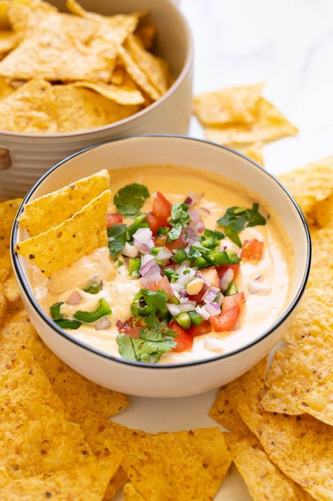 Mexican Cottage Cheese Dip, Mexican Cottage Cheese Bowl, Cottage Cheese Salsa, Cottage Cheese Nachos, Protein Party Food, Cottage Cheese Cheese Dip, Cottage Cheese Appetizers, Cottage Cheese Nacho Sauce, Cottage Cheese Queso Recipe