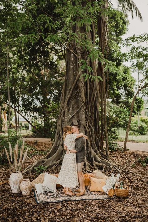 Boho Picnic Photoshoot, Picnic Prewedding, Proposal Setups, Fairytale Proposal, Photos At Beach, Styled Picnic, Engagement Setup, Engagement Shoot Photos, Picnic Engagement Shoot