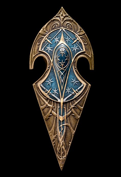 ~ Gil-Galad Sheild ~ Armour ~ LOTR ~ Tolkien Sheild Ideas, Elven Shield, Shield Fantasy, Fantasy Shield, Escudo Viking, Shield Designs, Gil Galad, Classic Fantasy, Shoulder Piece