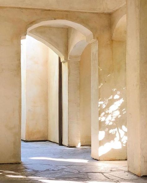 Arch Passage, Feng Shui Interior, Minimalism Challenge, Colored Shadow, Barrel Ceiling, Concrete Effect Paint, Aesthetic Space, Flickering Lights, Space Interiors