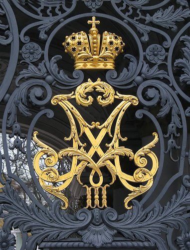 M Royal Mental Note, Kartu Remi, Royal Crest, Winter Palace, Front Gate, Hermitage Museum, Art Sacre, Regal Design, St Petersburg Russia