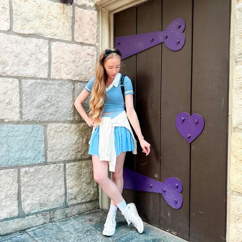 Here’s a better look at my Alice DisneyBound 💙 Since aprons don’t really fit into my usual style, I felt like the easiest (and most theme-park-friendly) way to replicate hers was by tying a sweatshirt around my waist. What do you think of this @thedisneybound ??🤍 . Fun fact: if you zoom in, you can actually see the exact moment my shoes ripped apart… on day 1 of our multi-day Disney trip 😅👟 Alice In Wonderland Disneybound Casual, Alice Disneybound, Disneybound Casual, Alice In Wonderland Disneybound, My Shoes, Disney Trip, Disney Trips, Fun Fact, Theme Park