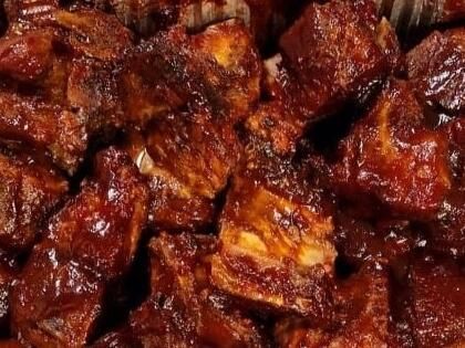 Tender and Tasty BBQ Neckbones: The Perfect Recipe for Meat Lovers - NewsBreak Neckbones Recipe, Homemade Chili Beans, Fried Chicken Gizzard Recipe, Pork Neck Bones Recipe, Neck Bones Recipe, Dreamsicle Salad Recipe, Jumbo Shrimp Recipes, Gizzards Recipe, Pork Loin Roast Recipes