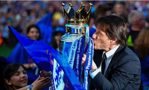 These Photos From Chelsea Title Win Celebrations Are Too Cool For Words Chelsea Champions League, Chelsea Champions, My Special One, Chelsea Premier League, Chelsea Manager, John Terry, Mad Season, Premier League Table, Antonio Conte