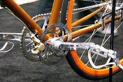 Hydraulic Brakes for fixie? | The Yellow Bike Company Bici Fixed, Fixed Bike, Bike Components, Push Bikes, Fixie Bike, Bicycle Brakes, Speed Bike, Bicycle Maintenance, Cool Bike Accessories