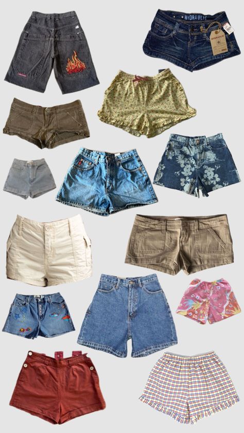 Summer shorts Art Outfit, Summer Shorts, Dream Wardrobe, Outfit Ideas, Summer Outfits, Purse, Wardrobe, Quick Saves, Clothes