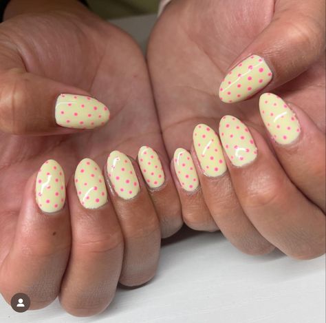 Nails With Cute Designs, Polka Dot Nail Art Designs, Dot Nail Art Designs, Polka Dot Nail Art, Dot Nails, Dot Nail Art, Polka Dot Nails, Dots Nails, Almond Shape