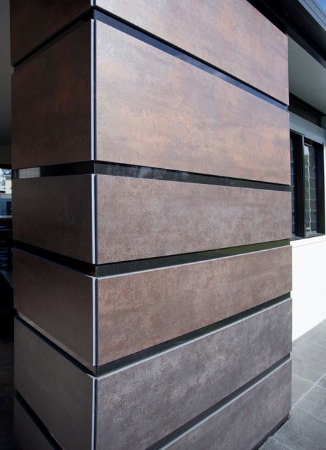 Corten Steel Fireplace, Fireplace Cladding, Wall Cladding Interior, Steel Fireplace, Marble Flooring Design, Front Wall Design, Exterior Wall Cladding, Cladding Design, House Outer Design