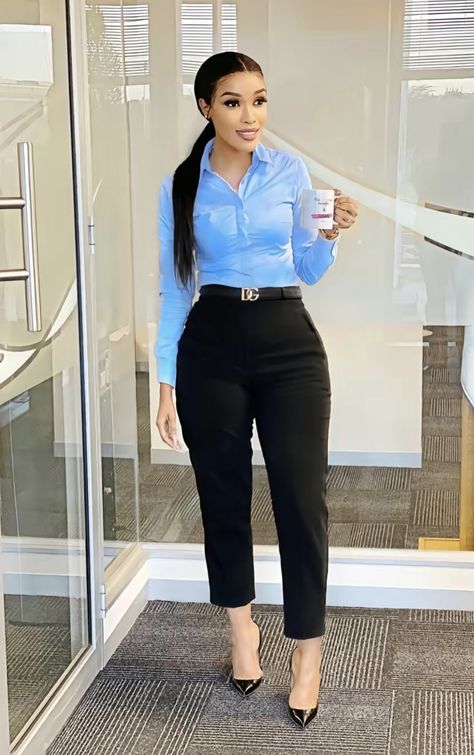 Women Official Suits, Work Uniform Women Office Style Dress, Official Clothes For Ladies, Office Dress Code Women, Administrative Assistant Outfit To Work, Reporter Outfits Women, Classy Official Outfits For Women, Official Outfits For Ladies, Official Wear For Ladies Classy