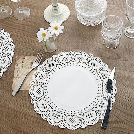 Decorative Placemats, Doilies Crafts, Modern Placemats, Gorgeous Centerpieces, Paper Placemats, White Food, Gift Wrapper, Paper Doilies, Tablecloth Sizes