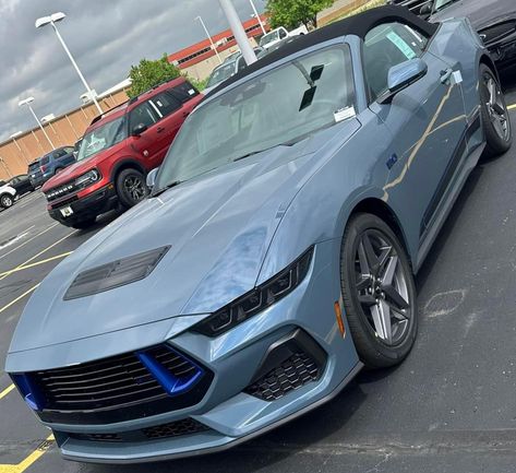 Ford Mustang GT 5.0 Premium California Special Rave Blue Special Edition Convertible Blue Mustang Gt, Blue Convertible, Blue Mustang, Girl Heaven, Mustang Convertible, Mustang Cars, Ford Mustang Gt, Vroom Vroom, Mustang Gt