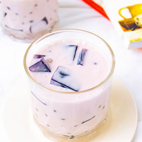 delicious ube jelly salad served in a clear glass Ube Jelly, Jelly Salad, Jelly Desserts, Boba Pearls, Filipino Dessert, Cream Custard, Tapioca Pearls, Food And Desserts, Filipino Desserts