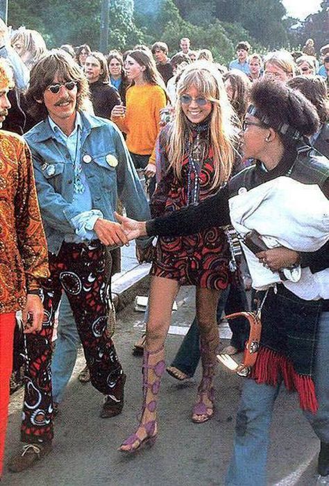 George Harrison And Pattie Boyd, George Harrison Pattie Boyd, Beatles Fashion, 60s Icons, Beatles Girl, Pattie Boyd, 70s Inspired Fashion, 70s Outfits, Swinging Sixties