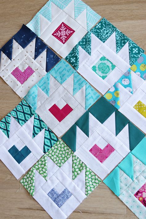 Weekend Sewing: a New Quilt, Bear Paw Quilt Blocks and a Cat or Two Bear Quilt Pattern Free, Bear Paw Quilt Block, Teal Quilt, Bear Paw Quilt, Bear Quilts, Pink Paws, Bear Paw, Nine Patch, Scrappy Quilt