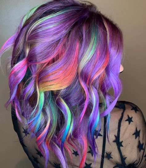 Purple Rainbow Hair, Bleached Hair With Dark Roots, Hair Dark Roots, Hair Color Placement, Exotic Hair Color, Goth Hairstyles, Short Bleached Hair, Wild Hair Color, Holographic Hair