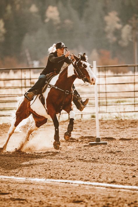 Barrel Racing Asthetic, Barrel Racer Aesthetic, Barrel Racing Aesthetic, Barrel Racing Photos, Rodeo Aesthetic, Rodeo Photography, Roping Horse, Western Horse Riding, Pole Bending