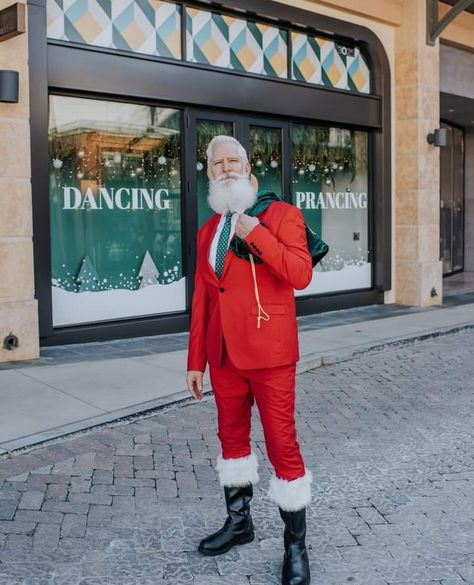 Mrs Claus Outfit, Fashion Santa, Hipster Santa, Santa Claus Outfit, Toy Drive, Santa Costume, Luxury Christmas, Santa Clause, Mrs Claus