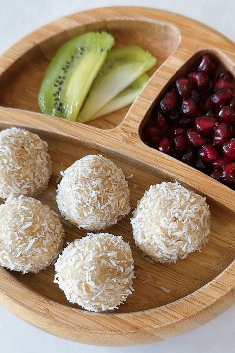 Coconut Balls - Feeding Tiny Bellies Nursery Snack Ideas, Toddler Snack Plate, Healthy Snacks For Babies, Baby Snacks 1 Year, Apple Cinnamon Croissants, Blw Snacks, Apple Croissants, Snacks For Baby, Toddler Breakfast Recipes