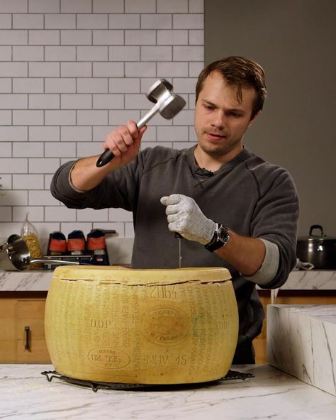 Tasty - I Tried To Re-Create This Flaming Cheese Wheel Pasta Flaming Cheese, Cheese Wheel Pasta, Cheese Wheel, Smells Good, Cheesy Pasta, Grand Opening, Italian Recipes, That Way, I Tried