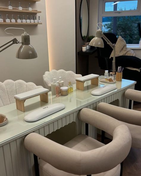 Great images from @nova.beauty.lounge_ of their new two person station nail desk finished in Farrow & Ball Pointing ���🤍 Farrow Ball Pointing, Nail Room Ideas Home Small, Nail Desks, Nails Station, Nail Room Ideas Home, Nova Beauty, Manicure Desk, Manicure Station, Nail Room Ideas