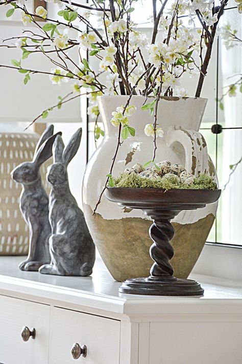 Join us for a Spring 2023 Home Tour. Get lots of ideas for easy organic seasonal decorating you can use in your home. Easter Arrangement, Decor Fireplace, Spring Scents, Spring Door, Spring Tulips, Spring Easter Decor, Vintage Spring, Easter Crafts For Kids, Easter Ideas