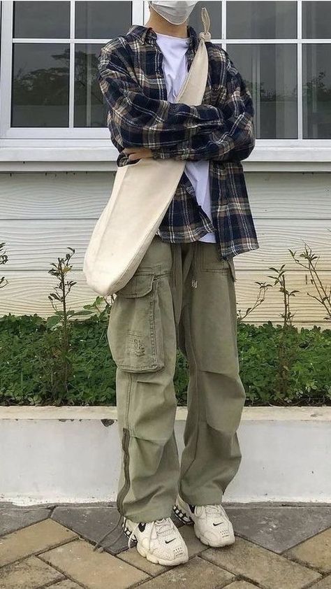 Style Cargo Shorts, Trendy Boy Outfits, Flannel Outfits, Earthy Outfits, Cool Look, Street Style Outfits Men, Style Cargo, Stylish Mens Outfits, Next Clothes