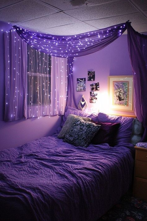 Girls Galaxy Bedroom Ideas, Pink Theme Bedroom, Peaceful Room, Purple Bedroom Decor, Purple Bedrooms, Bilik Idaman, Purple Bedroom, Hair Boy, Bedroom Trends