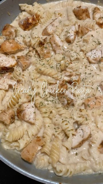 Parmesan Noodles, Flour Chicken, Noodles Chicken, Creamy Chicken Pasta, One Pot Pasta Recipes, Summer Recipes Dinner, Healthy Homemade Recipes, Chicken Pasta Recipes, Yummy Chicken Recipes