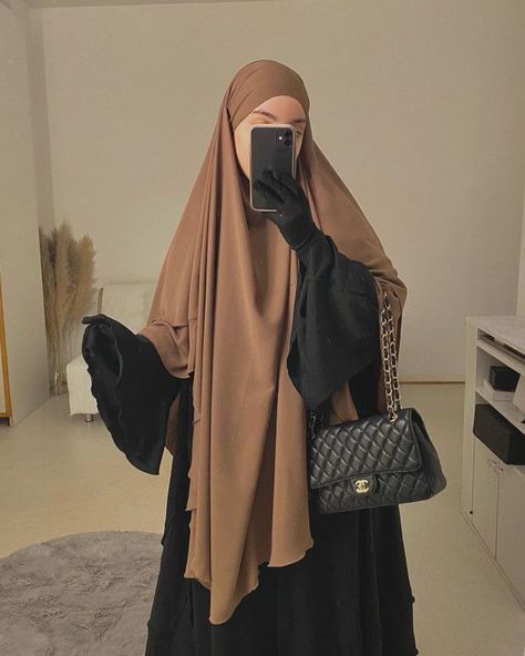 Khimar Style, Islamic Modest Fashion, Mode Abayas, Abaya Design, Stile Hijab, Mode Hijabi, Muslim Outfits Casual, Muslim Fashion Hijab Outfits, Hijabi Fashion Casual