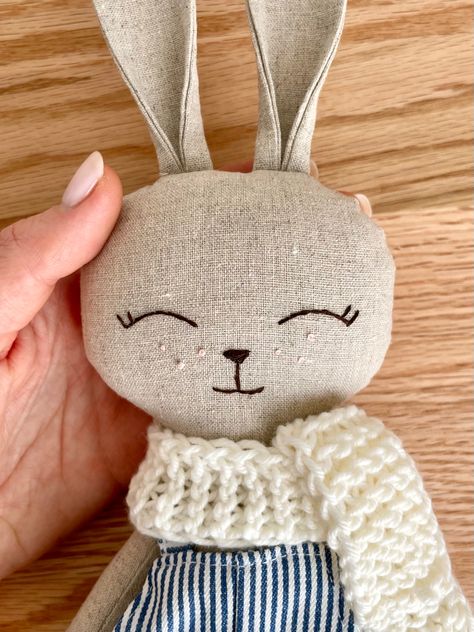 Bunny Dolls Handmade, Handmade Bunny Doll, Free Soft Toy Sewing Patterns, Bunny Doll Pattern Free, Bunny Doll Pattern Free Sewing, Kids Sewing Patterns Free, Sewing Bunny, Bunny Doll Pattern, Stuffed Rabbit