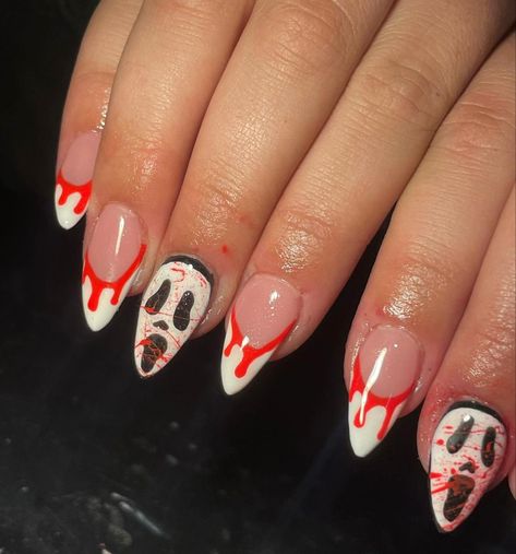 Halloween Nails Scream Face, French Tip Scream Nails, Diamond Scream Nails, Nail Ideas Scream, Scream Knife Nail Art, Scream, Acrylic Nails, Halloween, Nails