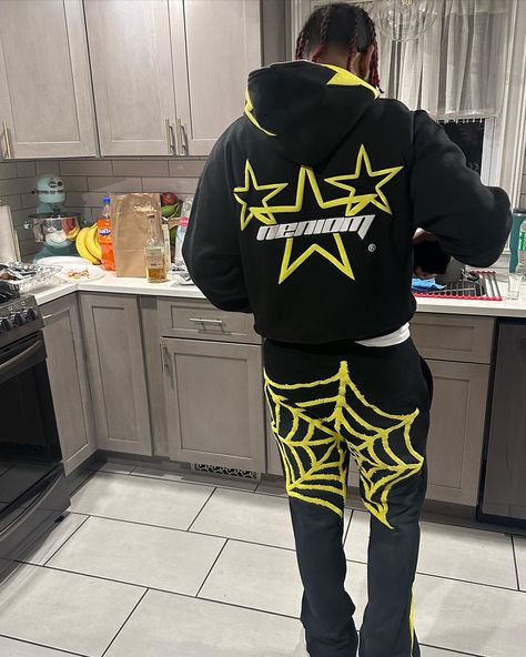 Neniom Perfect Black & Yellow Shooting Stars Hoodie💫 -Ships Next Day -Fully Puff Printed Front & Back -100% Cotton Perfect For Spring -Full Zip-Up -Only $50 Order Now Limited Inventory #streetwear #streetweardaily #streetwearstyle #streetwearbrand #clothingbrand #explore #explorepage #fashion #fashionstyle #ootd #outfitoftheday #y2kfashion Shooting Stars, Y2k Fashion, Black N Yellow, Zip Up, Streetwear Fashion, Order Now, Outfit Of The Day, Clothing Brand, Zip Ups