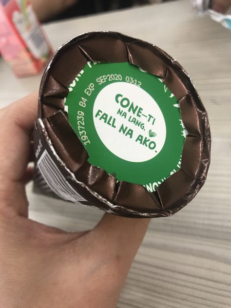 Cornetto Ice Cream Pick Up Line, Ice Cream Pick Up Lines, Cornetto Pick Up Lines, Wugem Template, Filipino Pick Up Lines, Cornetto Ice Cream, Filipino Quotes, Meme Chat, Pranks Pictures