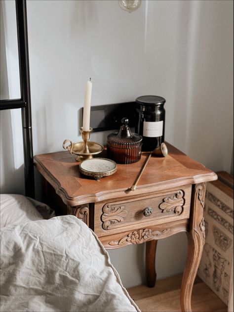 Dark Academia Nightstand, Dark Academia Room Decor, Dark Academia Room, Academia Room, Moving House, Dark Academia, Bedside Table, Room Decor