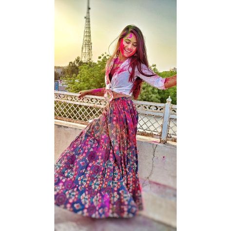 Wear holi outfit Style ur old outfit with styling way Holi photo shoot Holi Outfit, Holi Photo, Old Outfits, Outfit Style, Photo Shoot, Maxi Skirt, Fashion Outfits, How To Wear