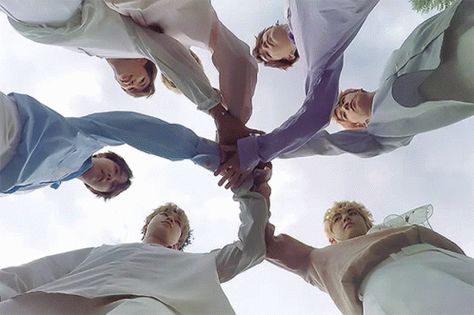 Bts Bangtan Boys GIF - Bts Bangtan Boys Bangtan Sonyeondan - Discover & Share GIFs Hd Gif, Bts Season Greeting, Bts Cute, V Bts Wallpaper, Bts Gif, Bts Group, About Bts, Bts Concert, Bts Edits