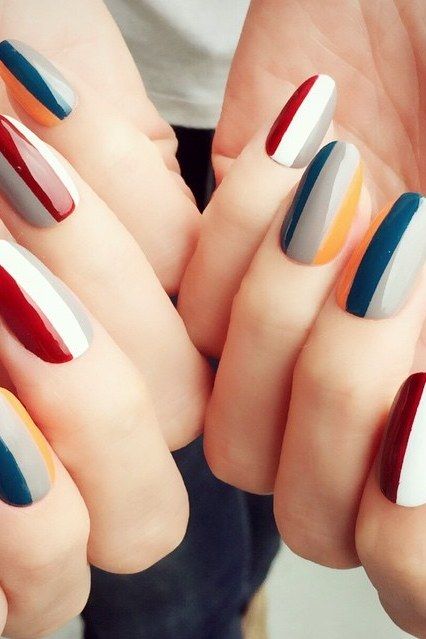 Best Nail Art Designs on Instagram - Manicurists on Instagram | Teen Vogue Modern Nail Art, Amazing Nail Art, Nail Art Stripes, Modern Nails, Striped Nails, Simple Nail Art Designs, Best Nail Art Designs, Instagram Nails, Best Nail Art