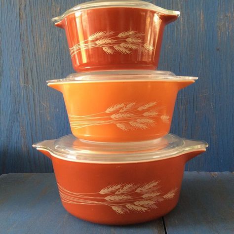 Harvest Casserole, Vintage Pyrex Dishes, Casserole Dish Set, Pink Pyrex, Pyrex Set, Pyrex Casserole Dish, Casserole Set, Pyrex Mixing Bowls, Vintage Wedding Gifts