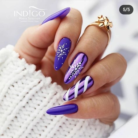 Nail Noel, New Years Nail Designs, Purple Nail Designs, Fancy Nails Designs, Christmas Gel Nails, Glamorous Nails, Nail Swag, New Year's Nails, Xmas Nails