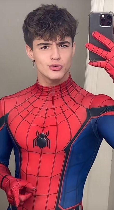 Spider Man Costume Aesthetic, Superhero Cosplay Men, Guy Costumes Halloween, Halloween Costumes Men, Gay Halloween Costumes, Spiderman Halloween, Spiderman Outfit, Hot Halloween Outfits, Spiderman Costume